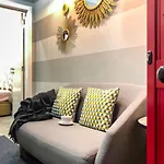 Golden Studio • A/C · Central
