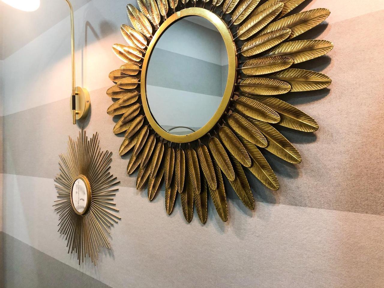Golden • A/c · * Lisboa